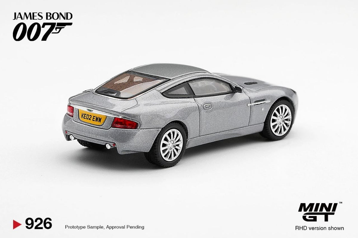 Mini GT 1:64 James Bond Aston Martin V12 Vanquish "Die Another Day" 926-007E