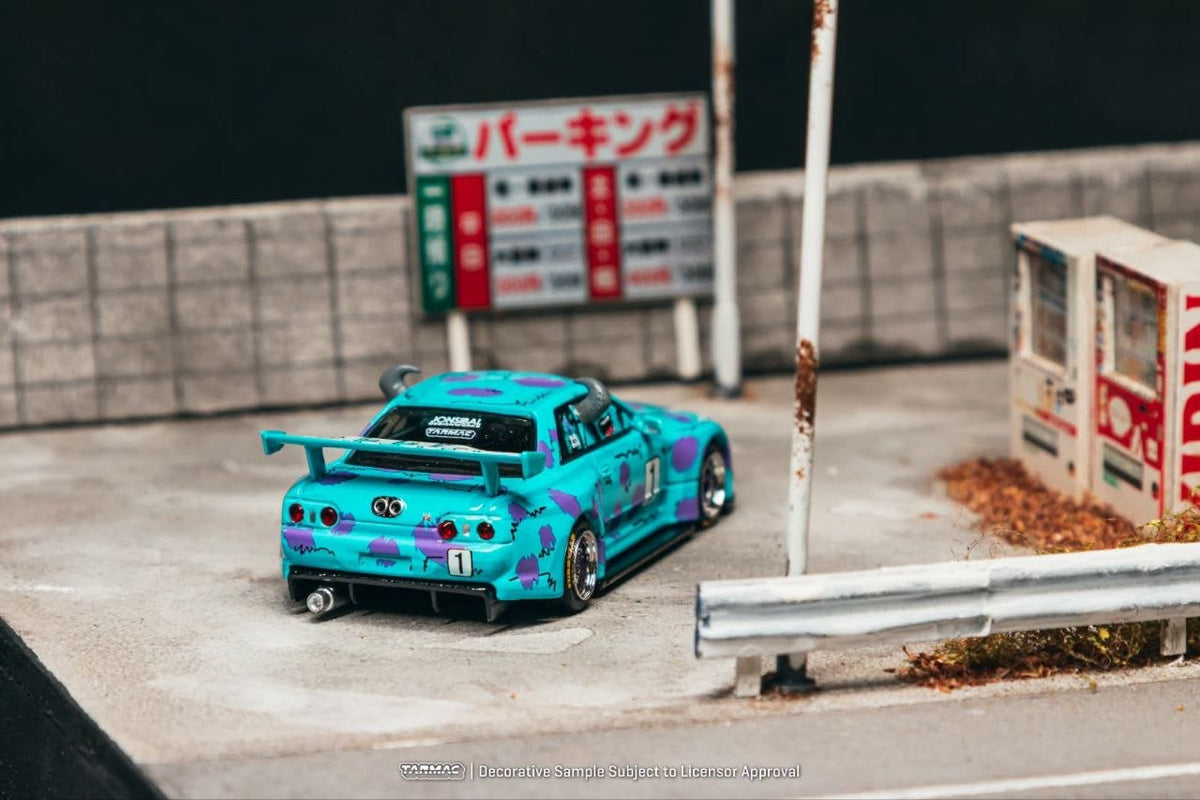 Tarmac Works 1:64 Skyline (R32) Widebody Designed by Jon Sibal *Sulley* Blue/Purple
