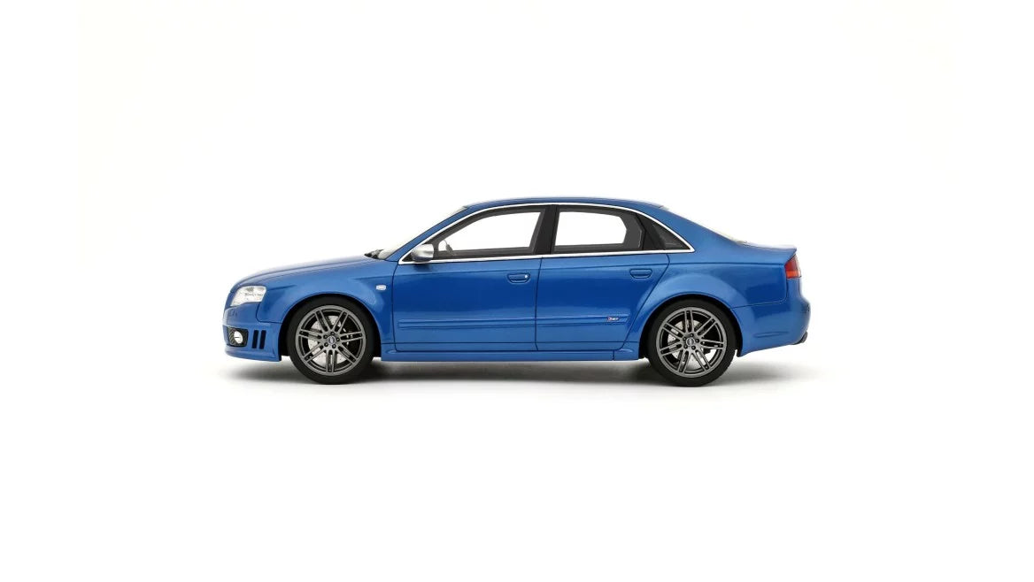 Ottomobile 1:18 2007 Audi RS 4 B7 Sedan Sprint *Resin series* Blue OT1215