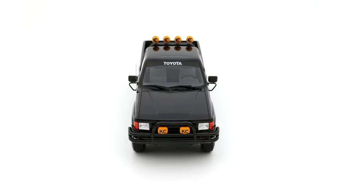 Ottomobile 1:18 1985 Toyota Hilux SR5 *resin series* Glossy Black 202 OT481