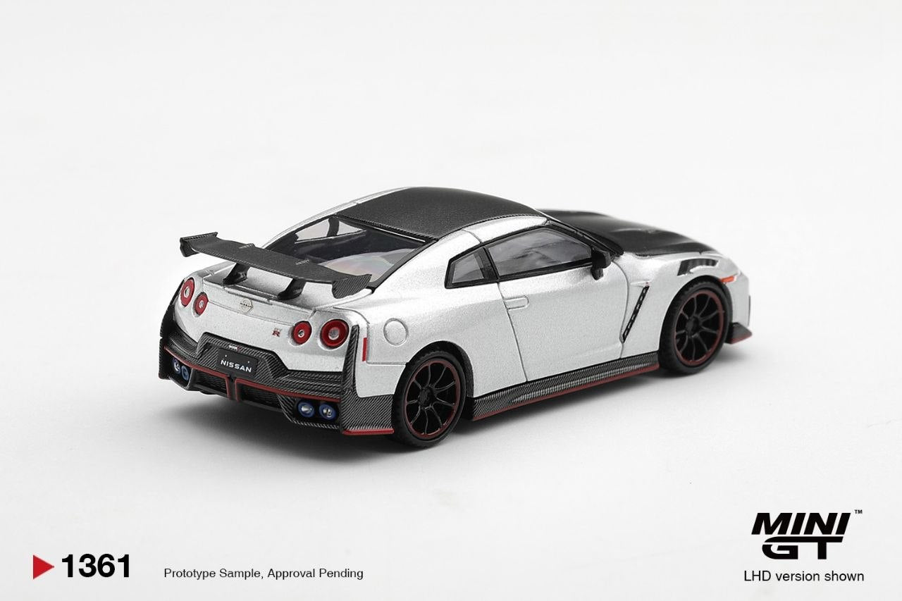 Mini GT 1:64 Nissan GT-R NISMO 2024 Silver #1361