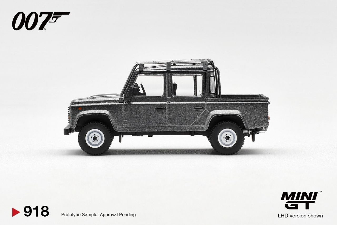 Mini GT 1:64 James Bond 2012 Land Rover Defender 110 Crew Cab *Skyfall* Blister Packaging Grey