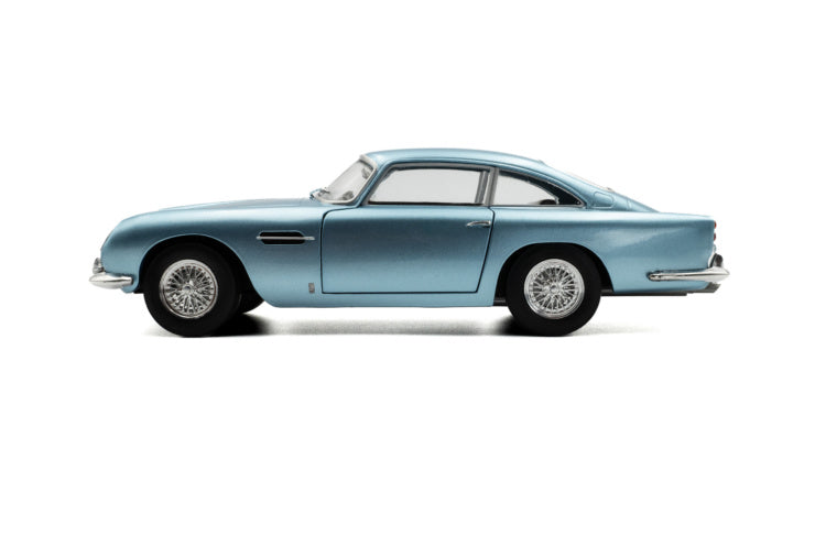 Solido 1:18 1964 Aston Martin DB5 Light Metallic Blue