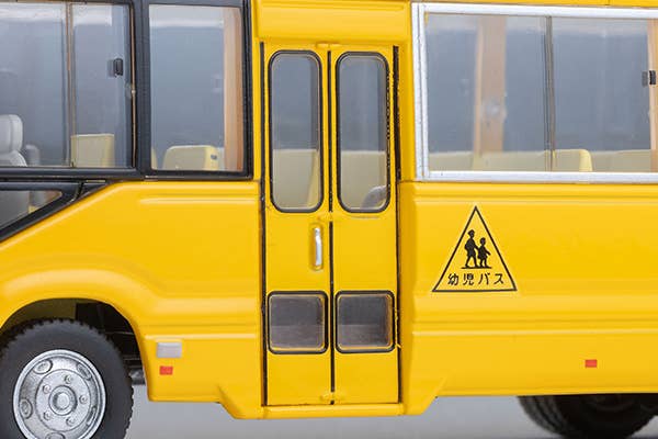 Tomica Limited Vintage 1:64 Toyota Coaster Child Car Yellow