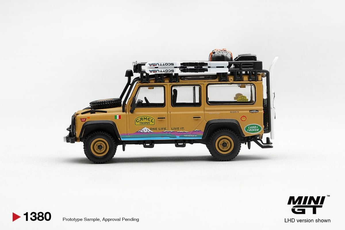 Mini GT 1:64 Land Rover Defender 110 1998 Camel Trophy Tierra del Fuego CT.24 Italy #1380