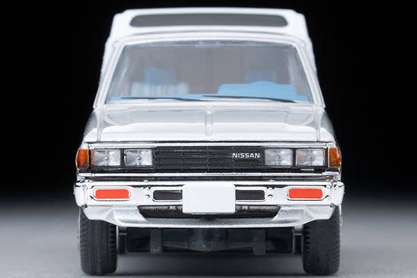 Tomica Limited Vintage 1:64 Nissan Truck King Cab (Silver) North American Specification