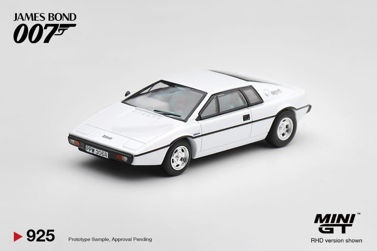 Mini GT 1:64 Lotus Esprit S1 “The Spy Who Loved Me” 925-007
