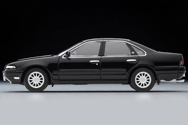 Tomica Limited Vintage 1:64 1988 Nissan Cefiro Sports Cruising Black