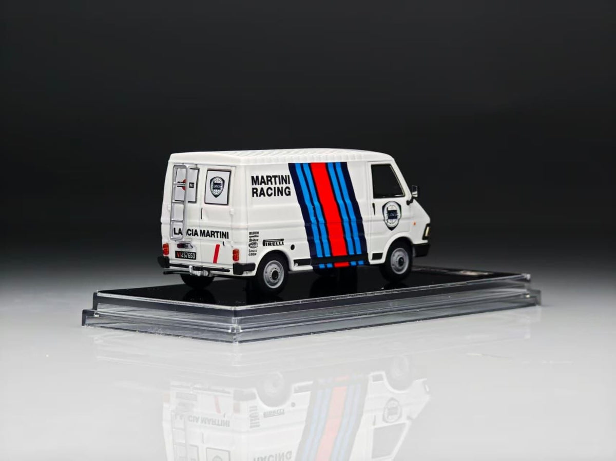 CarPort Model CPM 1:64 Diecast Model Fiat 242(C35)/Ellebi Car Transport Trailer