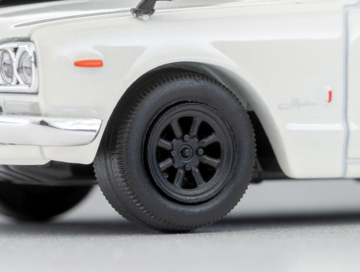 Tomica Limited Vintage 1:64 1972 Nissan Skyline Hardtop 2000GT-R RS Watanabe Wheel Equipped White