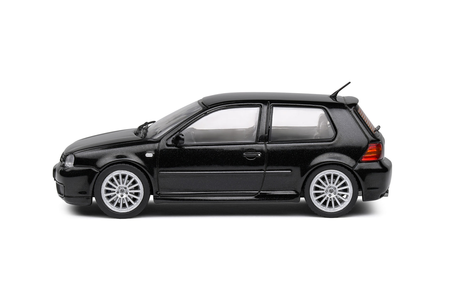 Solido 1:43 2003 Volkswagen Golf MK4 R32