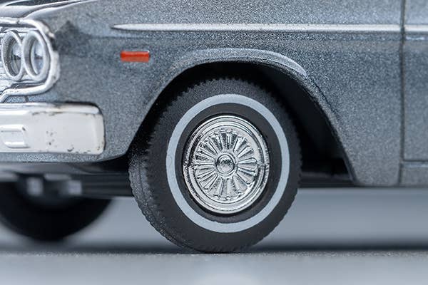 Tomica Limited Vintage 1:64 1967 Toyopet Crown Custom Grey