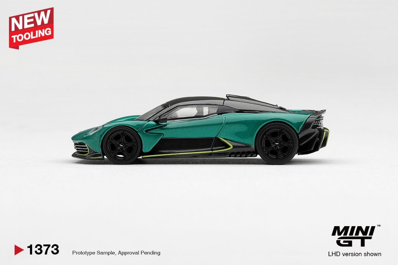 Mini GT 1:64 Aston Martin Valhalla Podium Green #1373