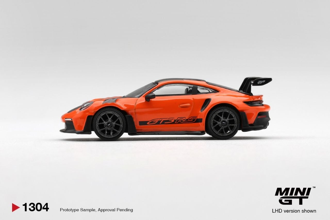 Mini GT 1:64 Porsche 911 (992) GT3 RS Weissach Package Gulf Orange #1304
