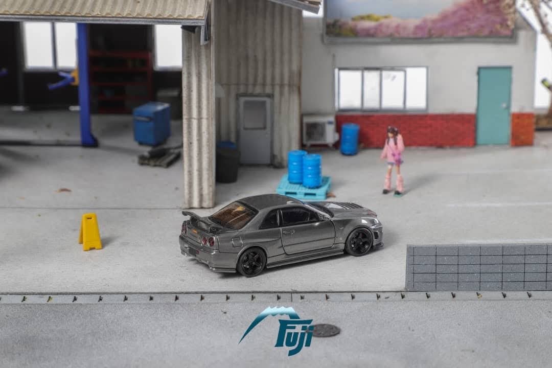 Fuji 1:64 Diecast Nissan Skyline GT-R R34 Z-Tune Gun Grey