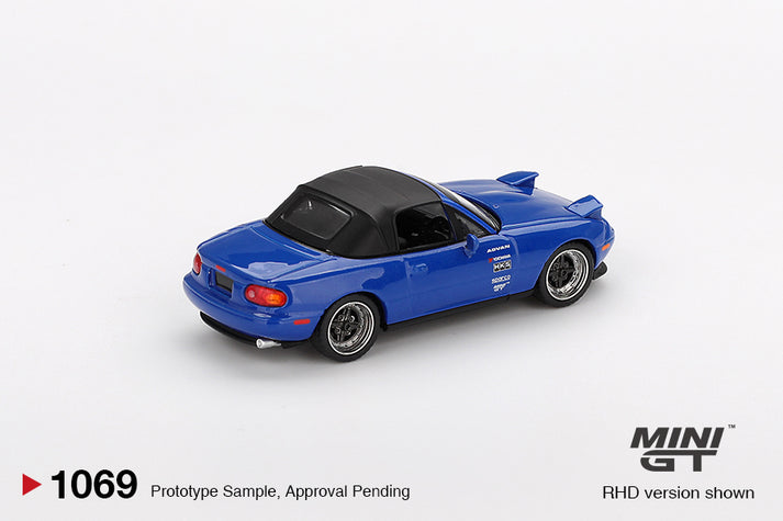 Mini GT 1:64 Mazda Miata MX-5 (NA) Tuned Version Dark Blue (RHD) #1069