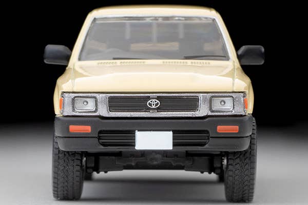 Tomica Limited Vintage 1:64 Kaiyodo x Tomica Limited Vintage Diocolle 64 #carsnap 29a Safari 2 (Toyota Hilux 4WD Pickup Double Cab Included)