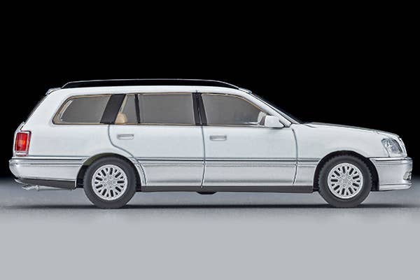 Tomica Limited Vintage 1:64 2000 Toyota Crown Estate Royal Saloon White/Silver