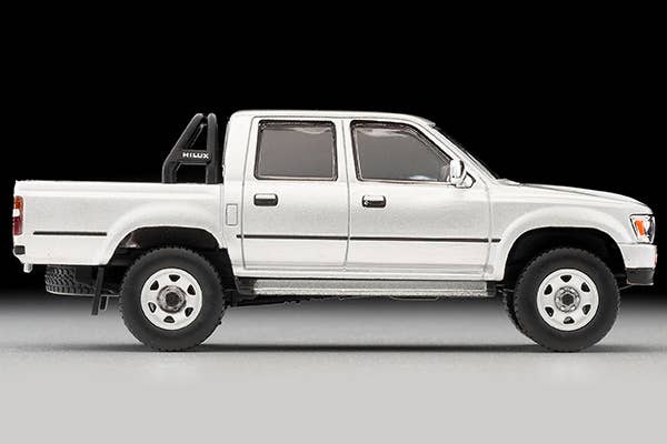 Tomica Limited Vintage 1:64 1991 Toyota Hilux 4WD Pickup Double Cab SSR Silver