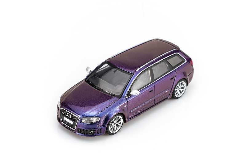 MotorHelix 1:64 Audi RS4 (B7) 2005