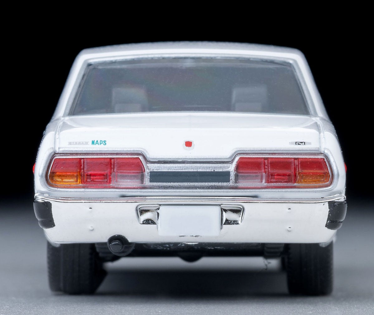 Tomica Limited Vintage 1:64 1978 Nissan Cedric Standard White