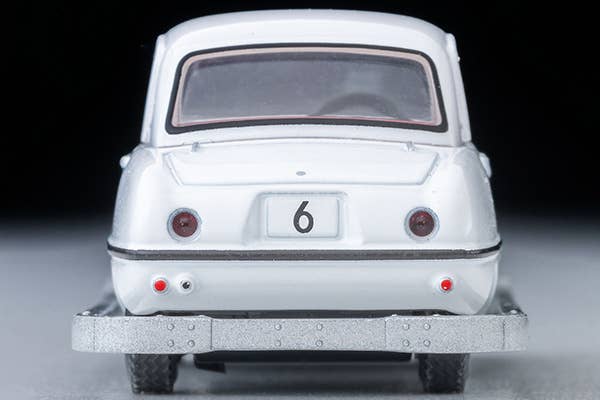 Tomica Limited Vintage 1:64 Kodomo No Kuni x TLV Datsun Baby #6 with Figure White