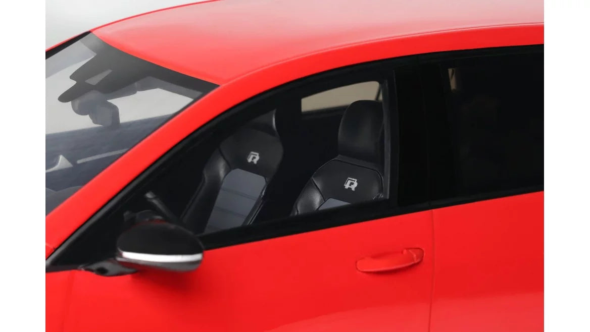 Ottomobile 1:18 Volkswagen Golf 7.5 R Oettinger 2018 Tornado Red OT1118