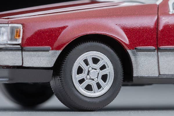 Tomica Limited Vintage 1:64 Toyota Corona Hardtop 1800GT-TR (Wine/Gray) 1984