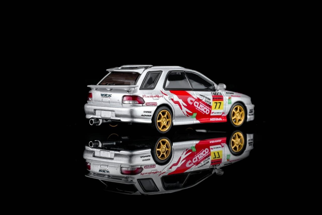 MotorHelix 1:64 Subaru Licensed Product - lmpreza Wagon WRX STi Version VI