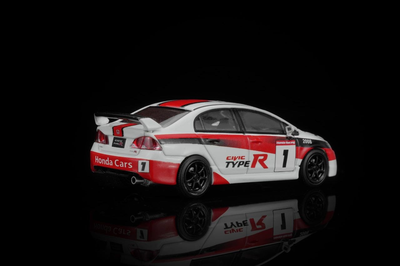 MotorHelix 1:64 2012 Honda Civic Type R (FD2) #1 Japan One Make Race White/Red