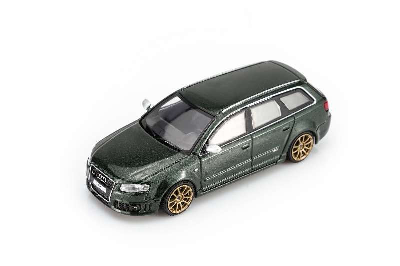 MotorHelix 1:64 Audi RS4 (B7) 2005