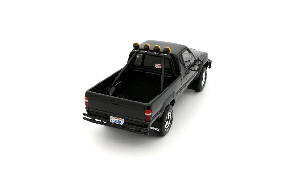Ottomobile 1:18 1985 Toyota Hilux SR5 *resin series* Glossy Black 202 OT481