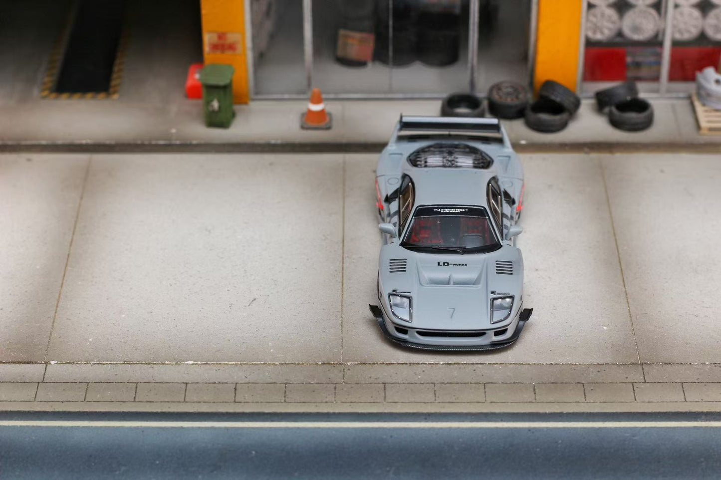 Ghost Player x Street Weapon 1:64 Liberty Walk Ferrari F40 Cement Grey