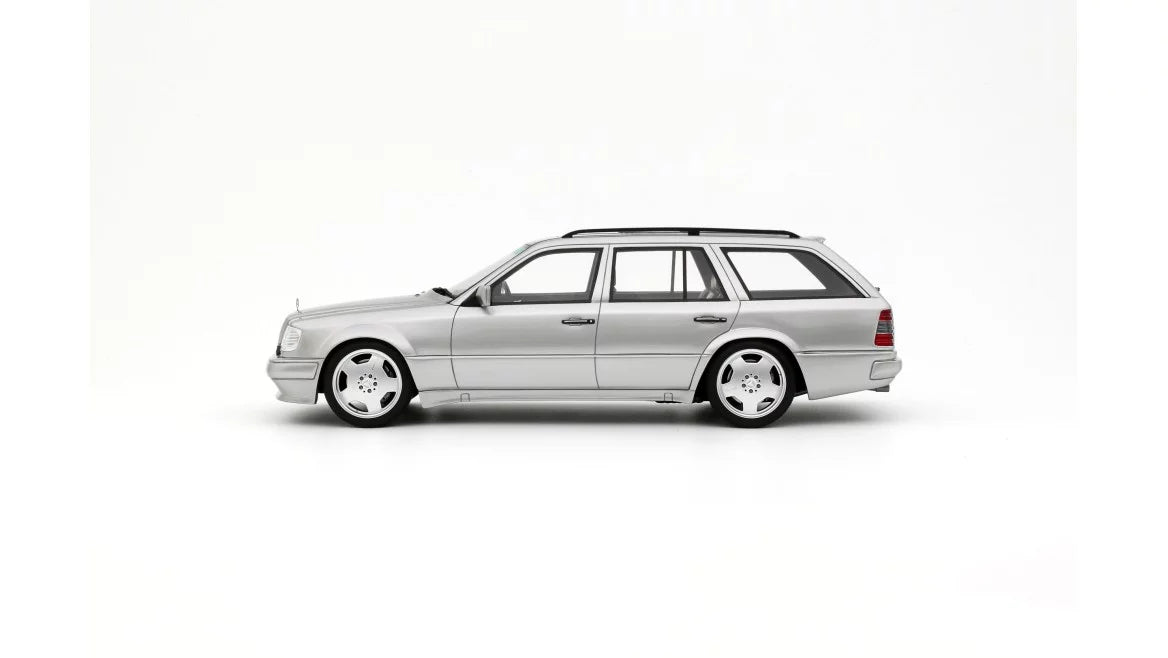 Ottomobile 1:18 1996 Mercedes-Benz AMG 70TE *Resin series* Brilliant Silver OT1224
