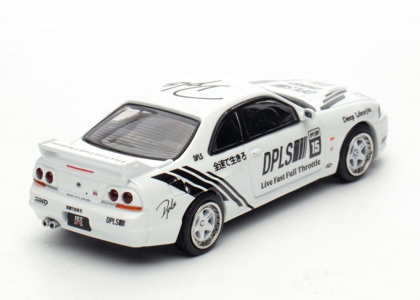 Inno64 x DPLS 1:64 Nissan Skyline GT-R (R33) White/Black