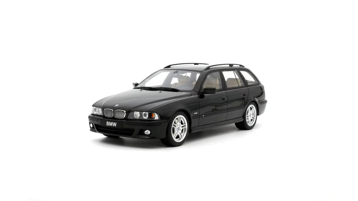 Ottomobile 1:18 BMW E39 540 Touring M-Pack Black Saphire Metallic 475 2001 OT1013