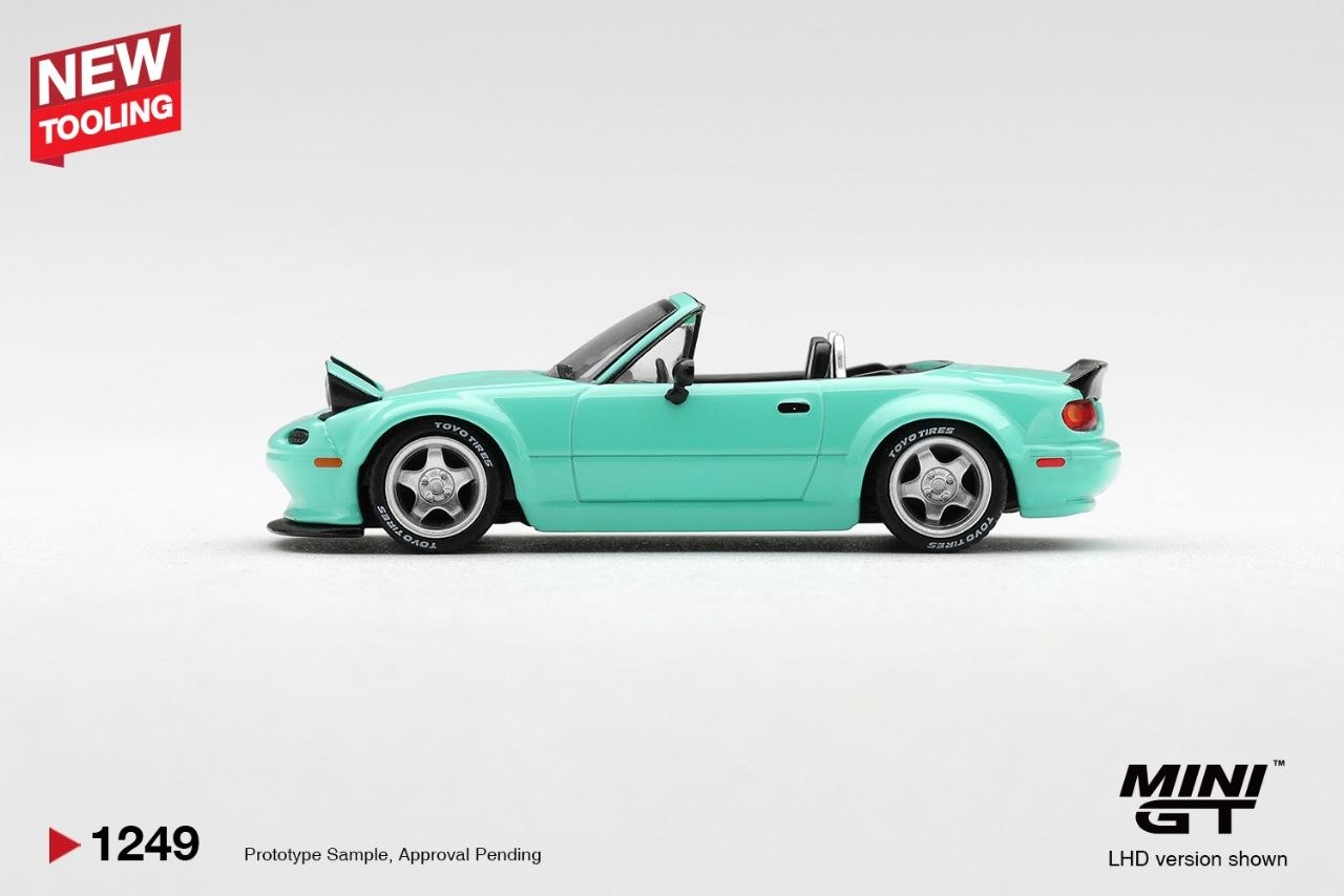 Mini GT 1:64 Mazda MX-5 (NA) Pandem Mint Green #1249
